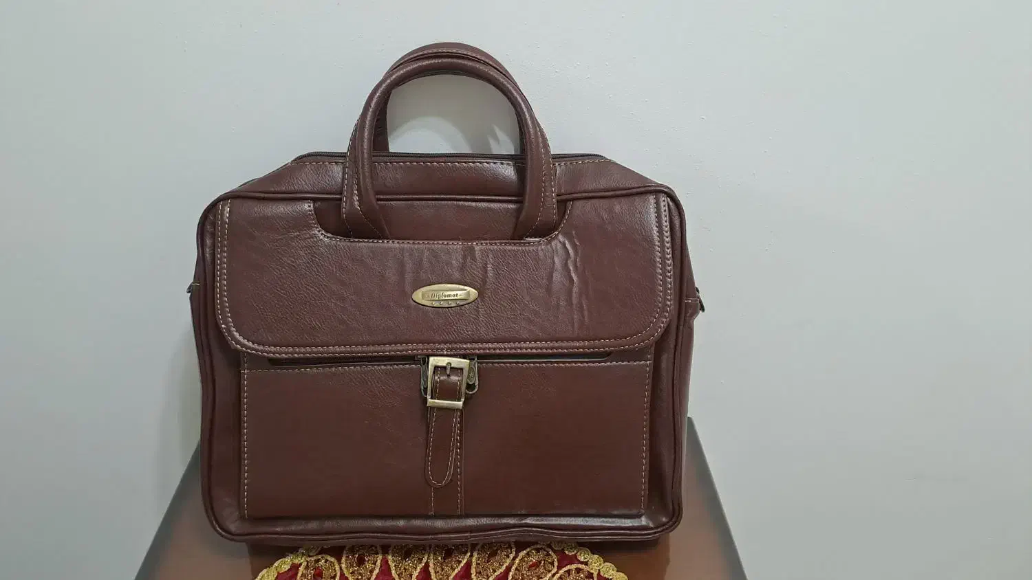 کیف دیپلمات|کیف، کفش، کمربند|دزفول, |دیوار