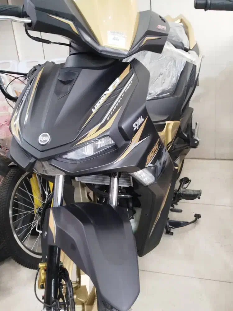 لاکی 185نیوفیس|موتورسیکلت|اصفهان, احمدآباد|دیوار