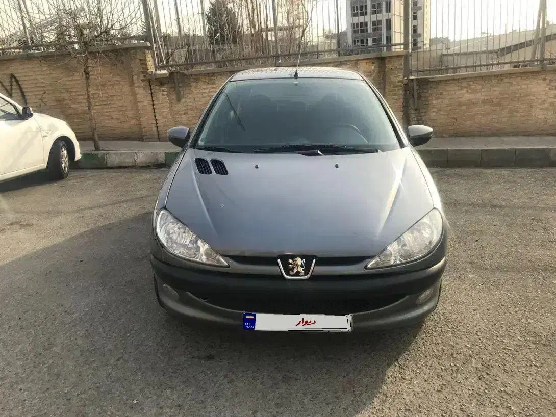 پژو۲۰۶تیپ ۵مدل ۹۸بی رنگ سفارشی|خودرو سواری و وانت|تهران, پاسداران|دیوار