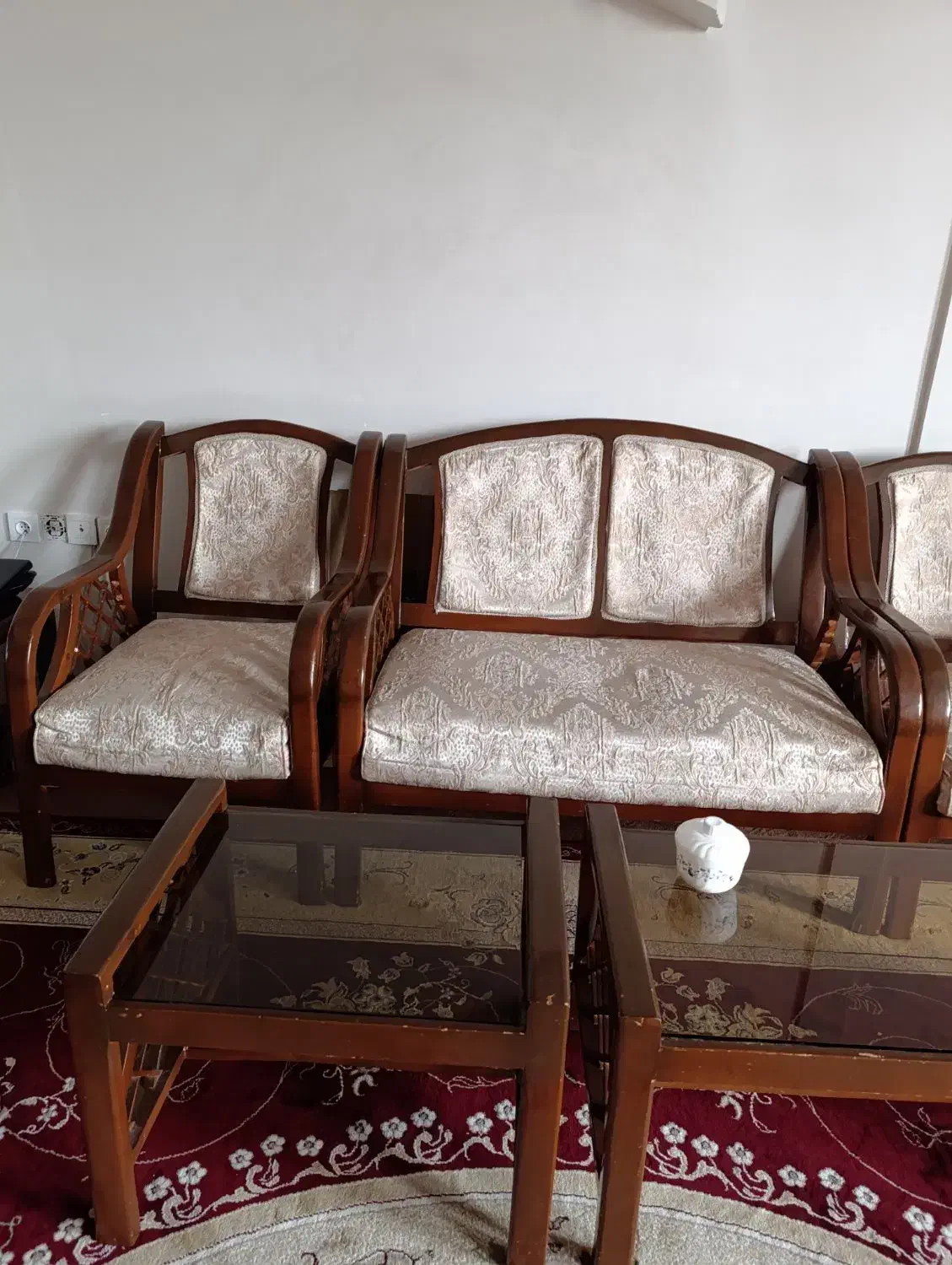 مبلمان|مبلمان خانگی و میز عسلی|باغستان, |دیوار