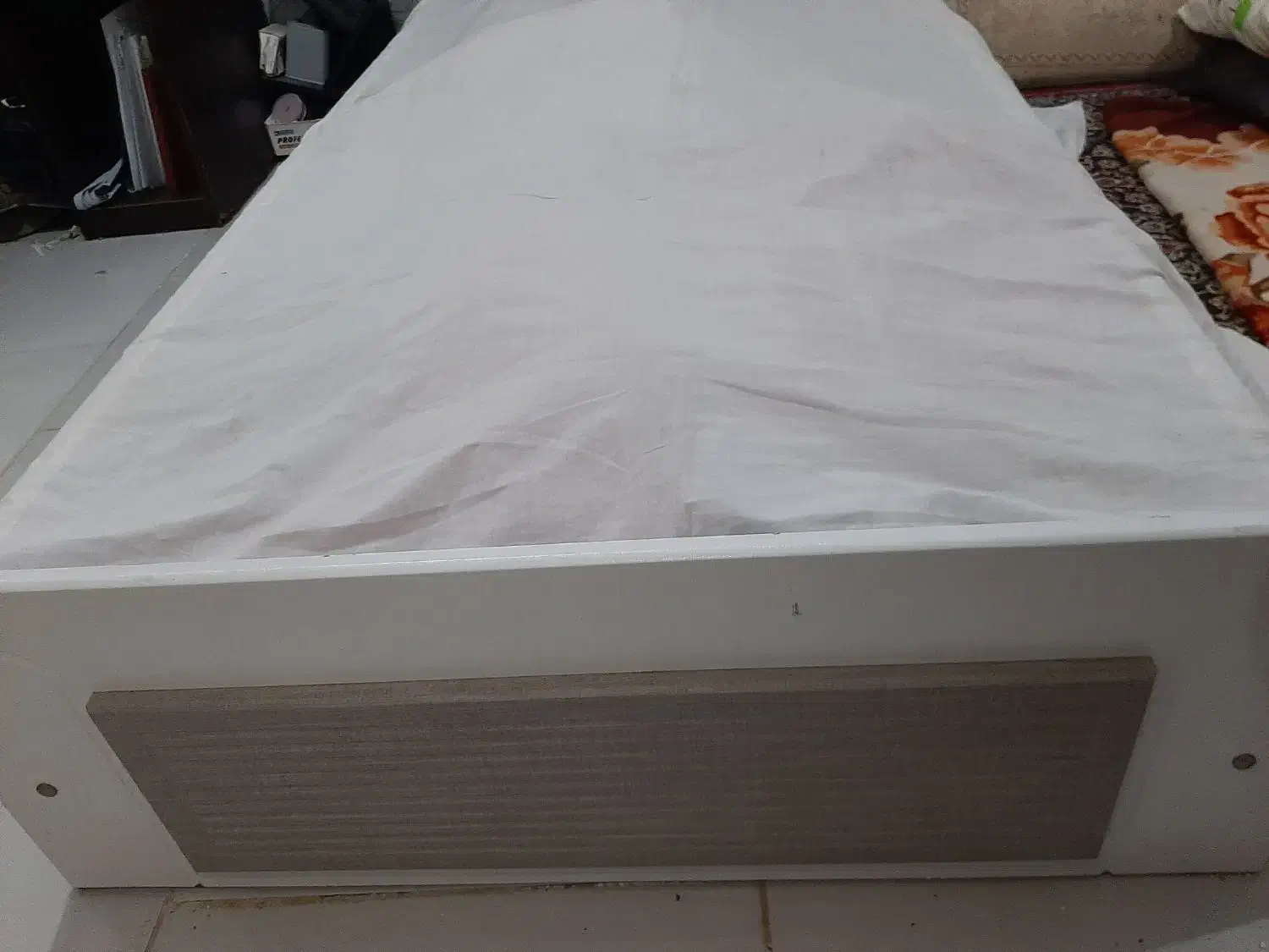 تخت خواب یک نفره سفید|تخت و سرویس خواب|مشهد, گلبرگ|دیوار