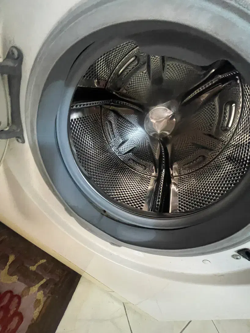 ماشین لباستشویی ال جی اصل ۷ کیلویی|ماشین لباسشویی و خشک‌کن لباس|مشهد, نیروی هوایی|دیوار