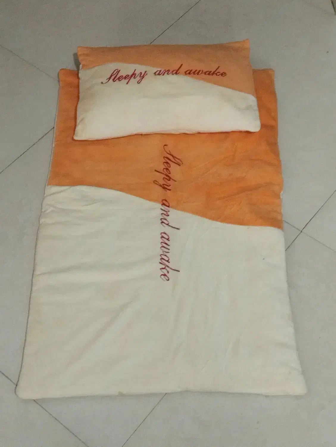 سرویس نوزاد پتو تشک و بالشت و قنداق فرنگی|رختخواب، بالش، پتو|بروجرد, |دیوار