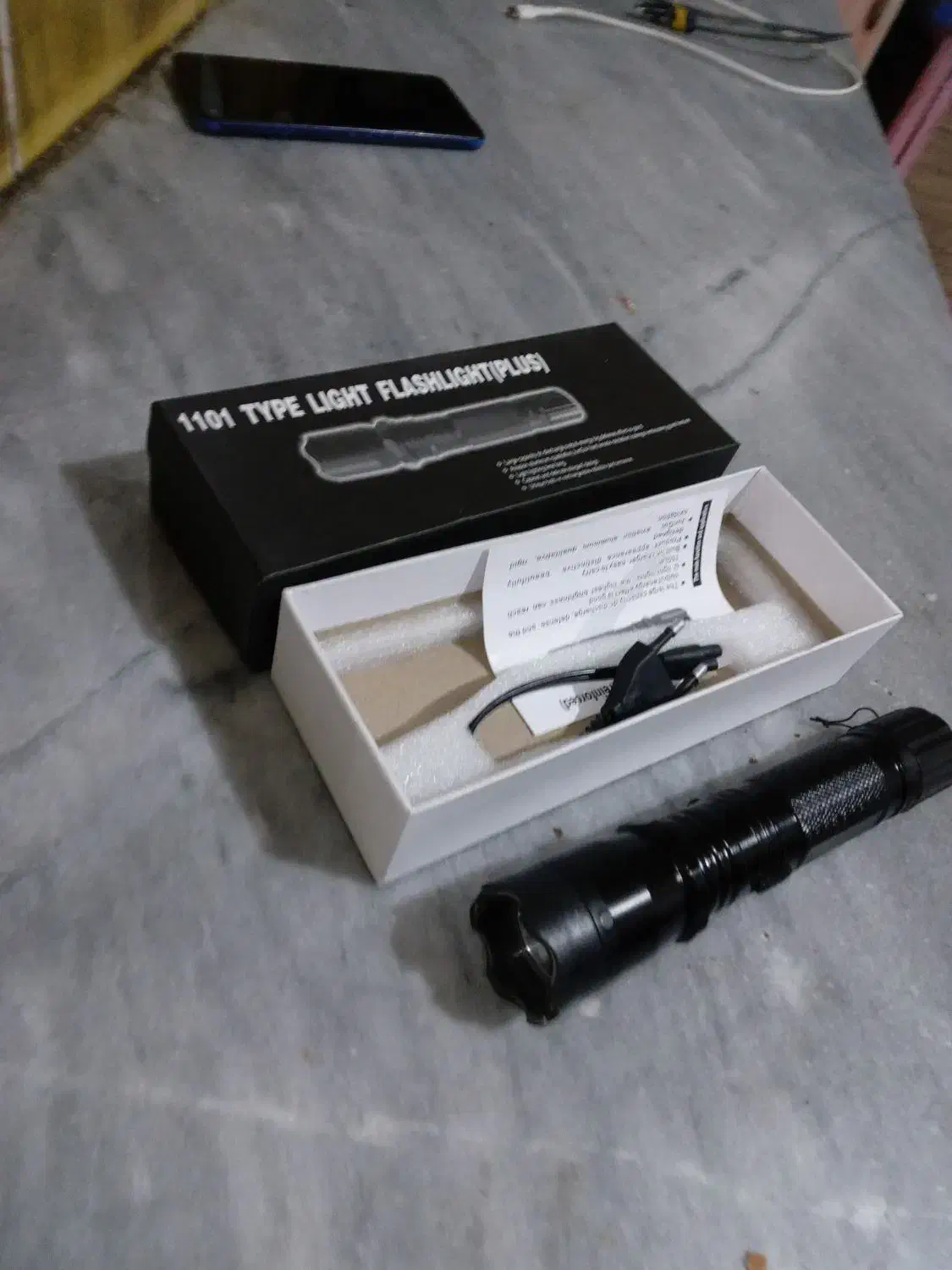 چراغ قوه|کوهنوردی و کمپینگ|خاش, |دیوار