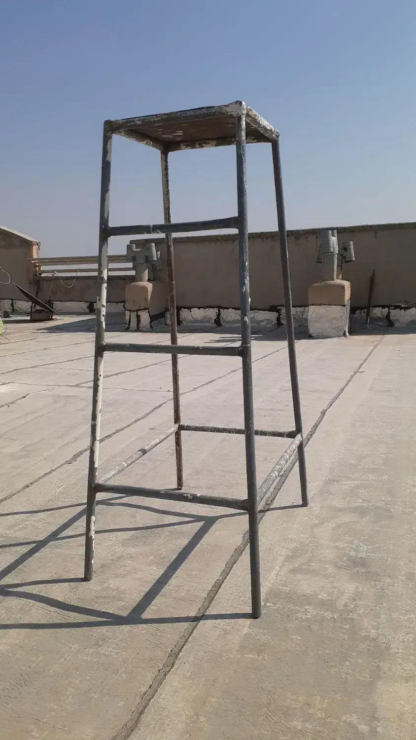 چهار پایه|ابزارآلات|فولادشهر, مسکن مهر فولادشهر|دیوار