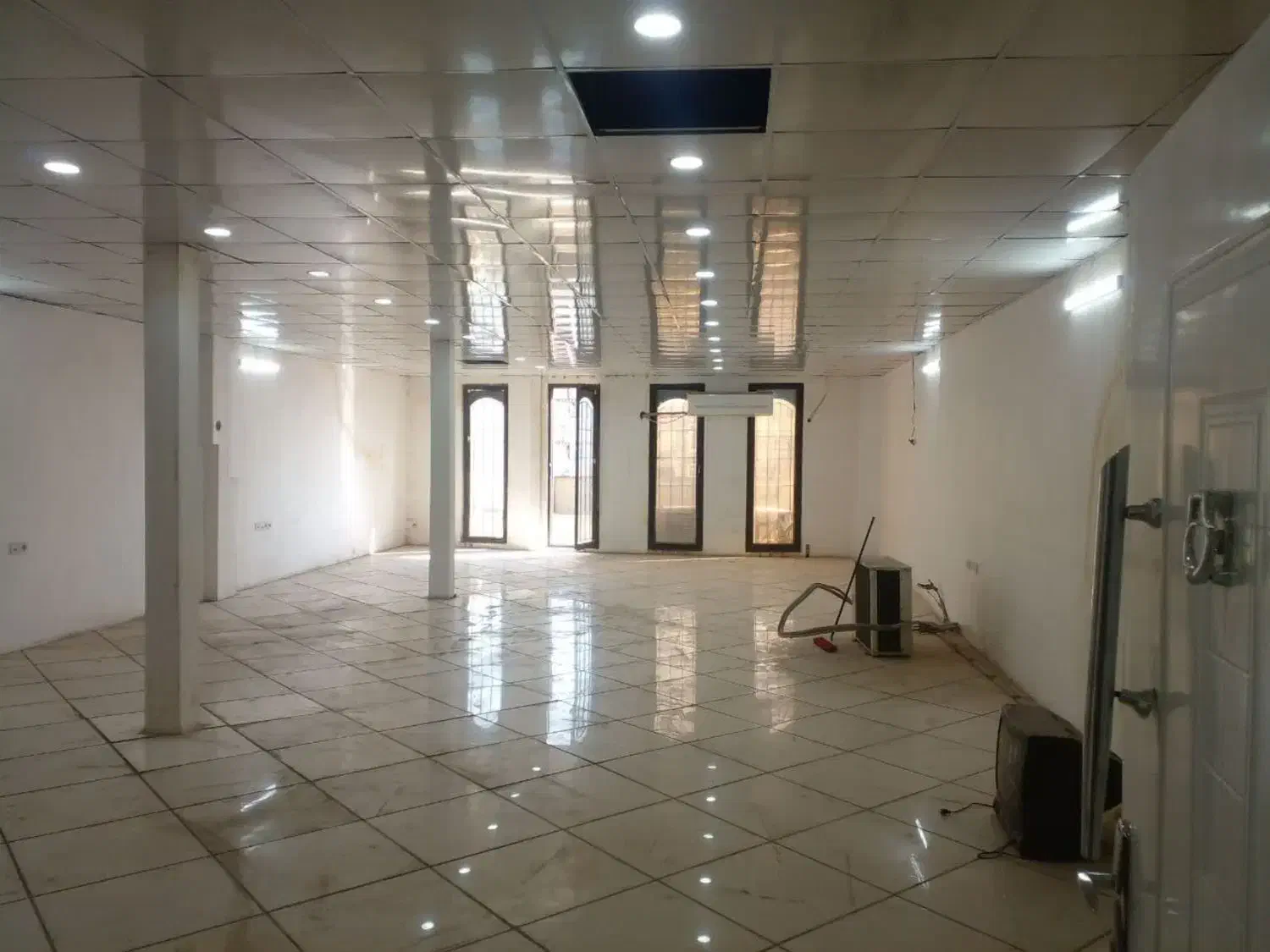 دفتر کار شیک|اجارهٔ دفتر کار، اتاق اداری، مطب|مشهد, سپاد|دیوار