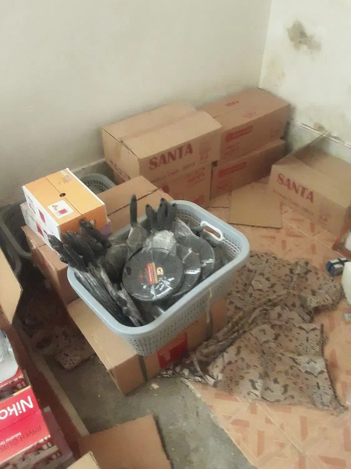 لیوان شیشه ای وپلاسکو عمده میفروشم|ظروف سرو و پذیرایی|خانمیرزا, |دیوار