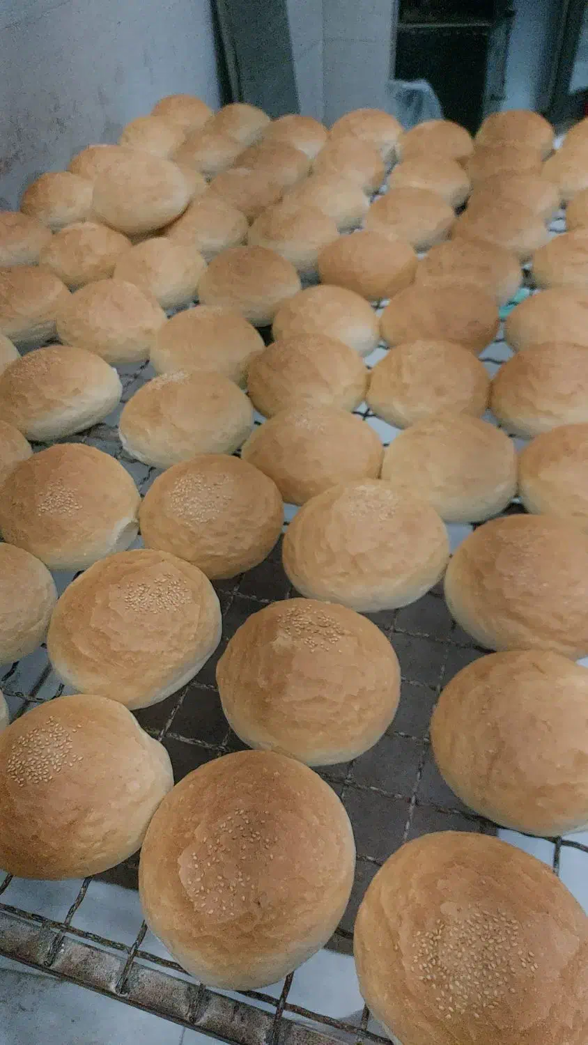 شاگرد نان فانتزی|استخدام خدمات فروشگاه و رستوران|گنبد کاووس, |دیوار