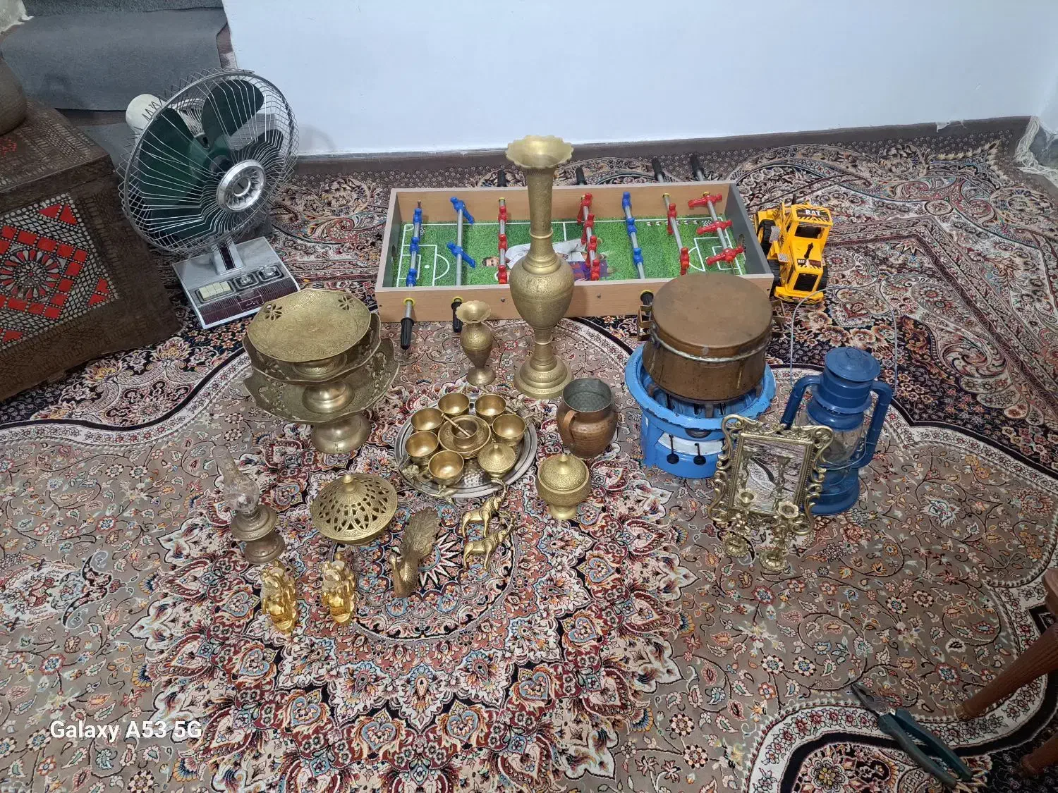 تعدادی لوازم|کلکسیون اشیاء عتیقه|پل سفید, |دیوار