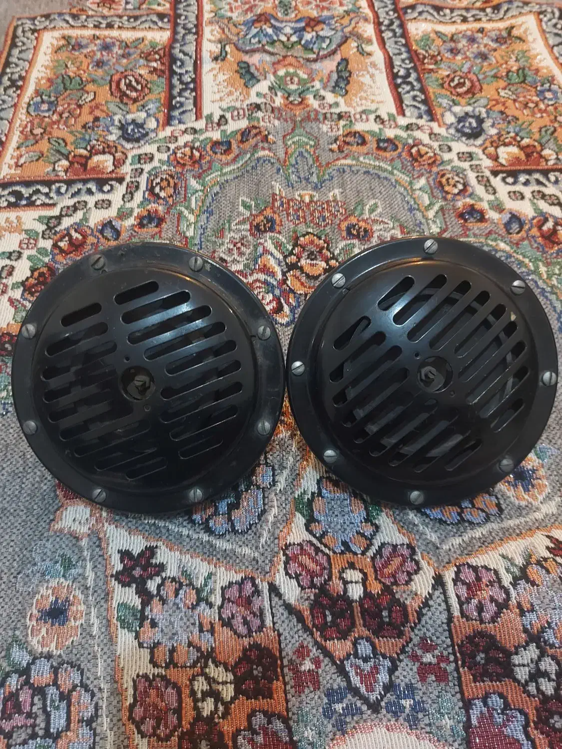 بوق ۱۰ ۱۱|قطعات یدکی و لوازم جانبی|رشت, باهنر|دیوار