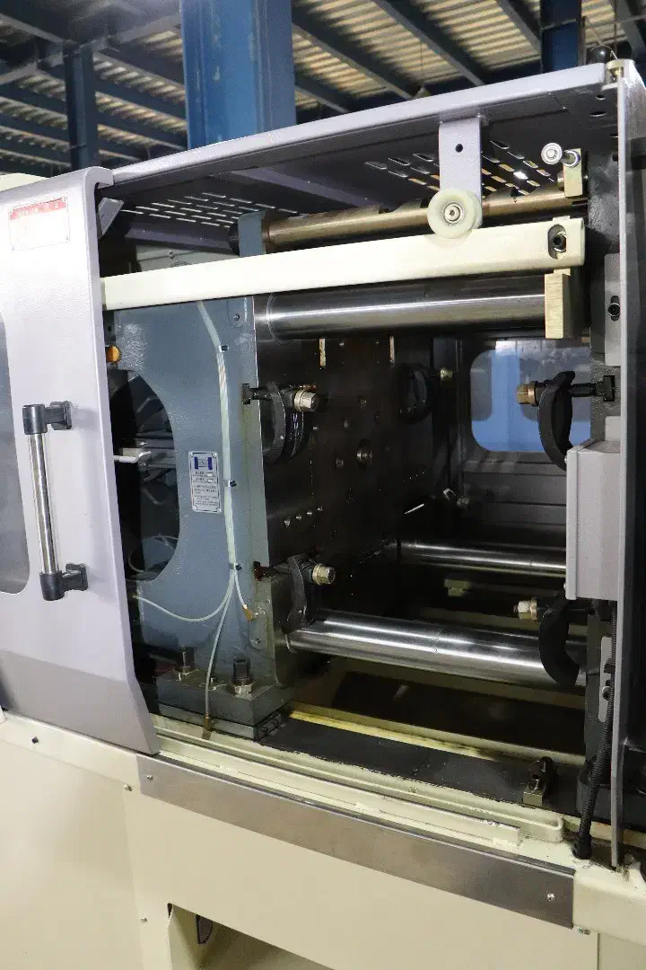 دستگاه تزریق پلاستیک|ماشین‌آلات صنعتی|آمل, |دیوار