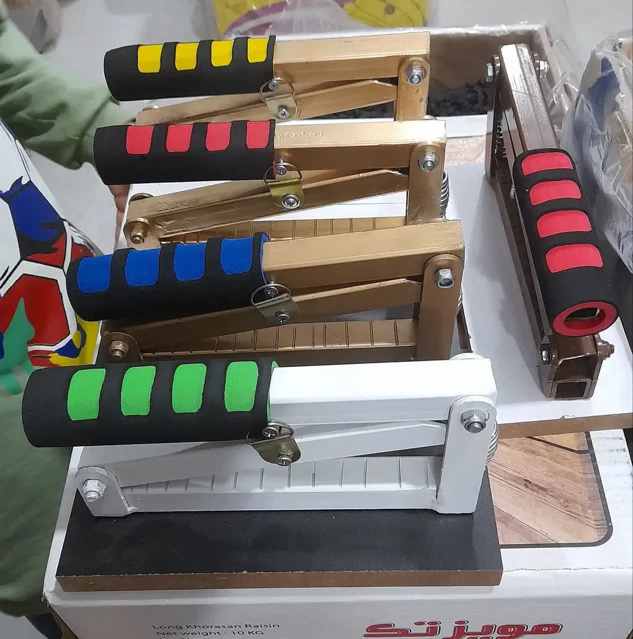 گردو شکن|ظروف پختوپز|بافق, |دیوار