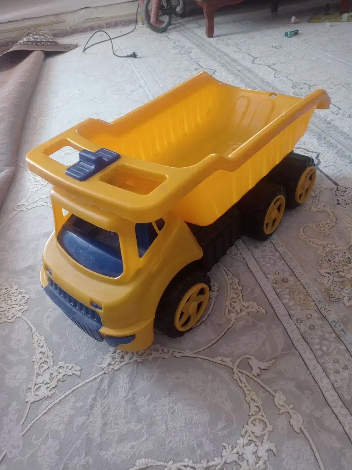 کامیون اسباب‌بازی بزرگ با کمک‌فنر  کیفیت عالی|اسباب‌‌بازی|خرمشهر, |دیوار