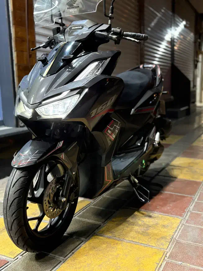 کلیک ۱۶۰ مدل ۱۴۰۱|موتورسیکلت|تهران, ابوذر|دیوار