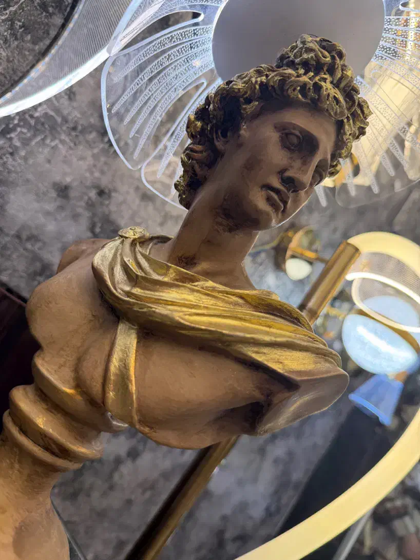 آباژور رومیزی مجسمه چهار حالته|چراغ خواب و آباژور|تهران, فردوسی|دیوار