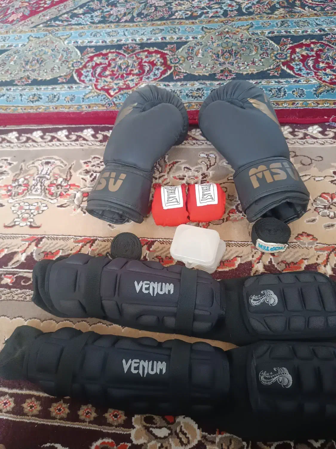 بوکس کیک بوکس ووشو|تجهیزات ورزشی|میبد, |دیوار