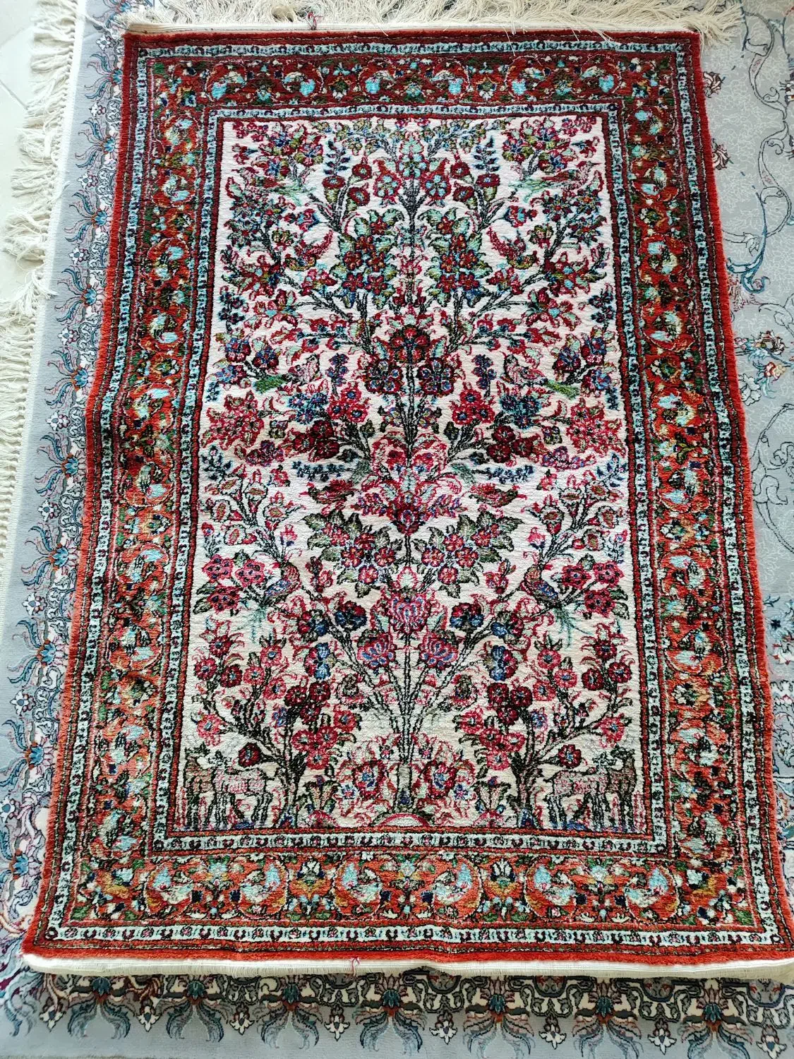 فرش دستباف تمام ابریشم زرع و نیم|فرش|یزد, |دیوار