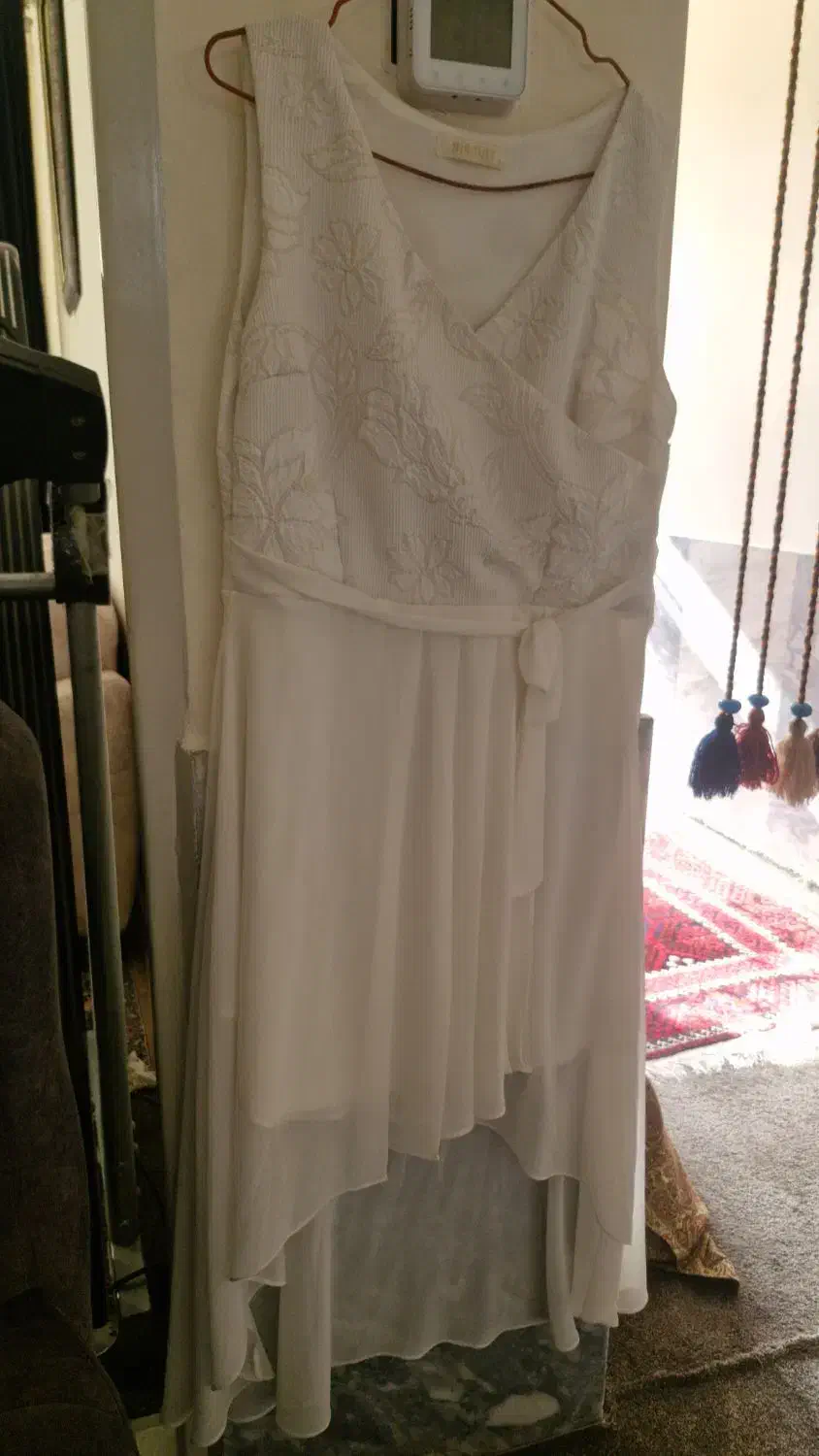 پیراهن مجلسی|لباس|سبزوار, امیر کبیر|دیوار