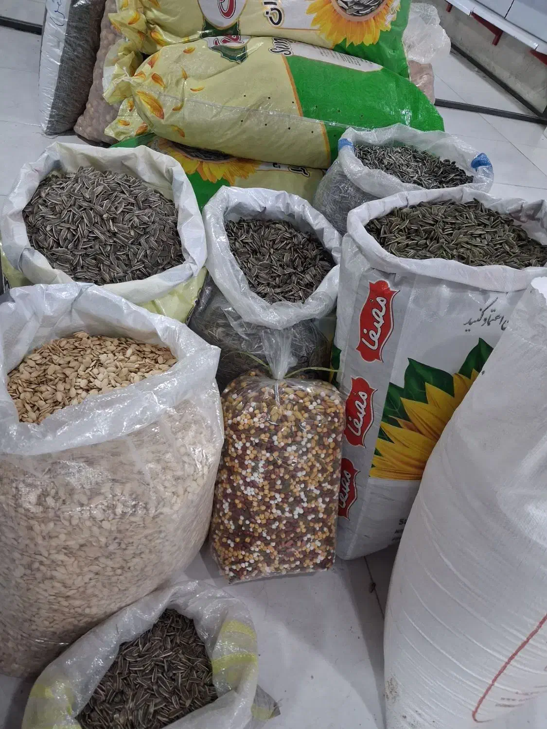 تنقلات شب یلدا بازرگانی امام رضا|خوردنی و آشامیدنی|کوهدشت, |دیوار