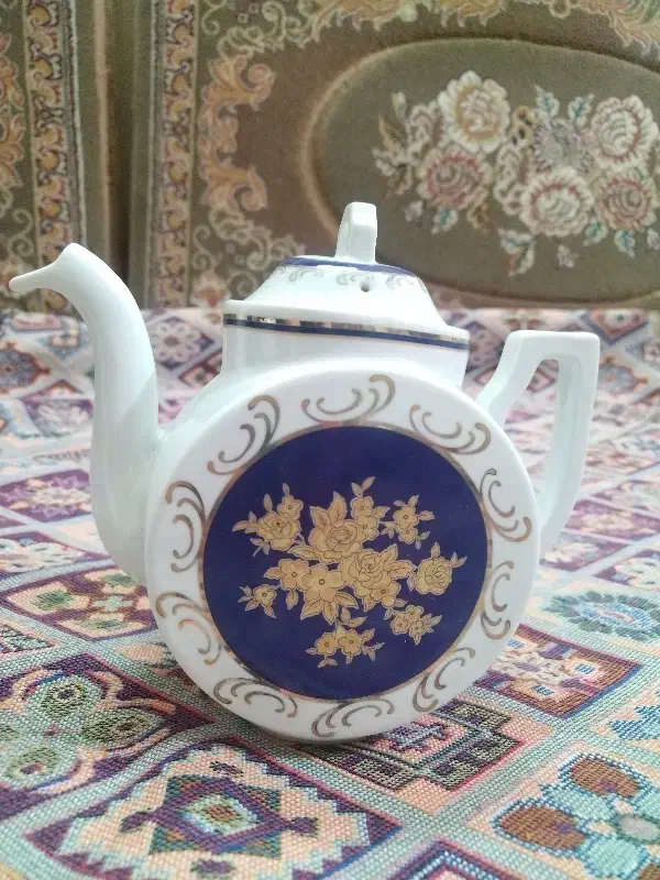 قوری و قندان|قوری، کتری، قهوهساز دستی|قم, دروازه ری|دیوار