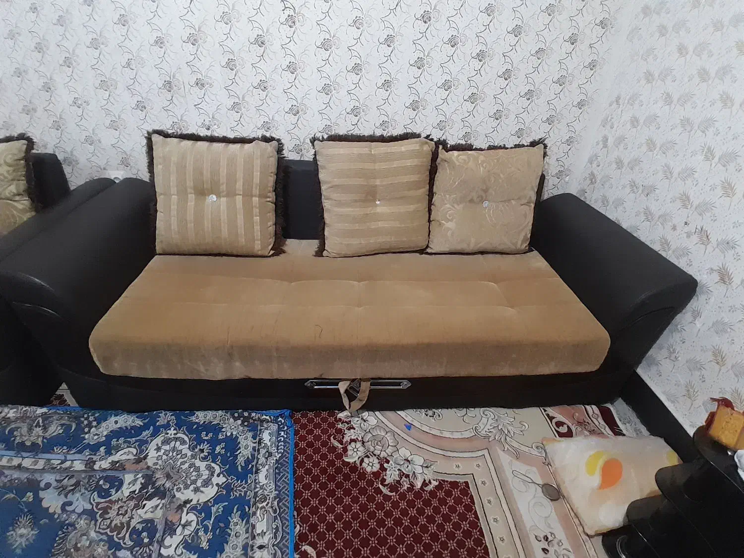 مبل راحتی ۷نفره چرم|مبلمان خانگی و میز عسلی|الشتر, |دیوار