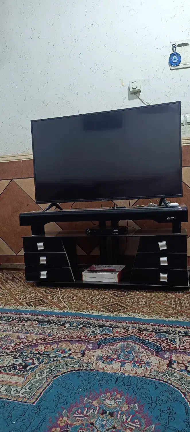 یک عدد تلویزیون و گیرنده و میز|تلویزیون و پروژکتور|اهواز, کمپلو شمالی|دیوار