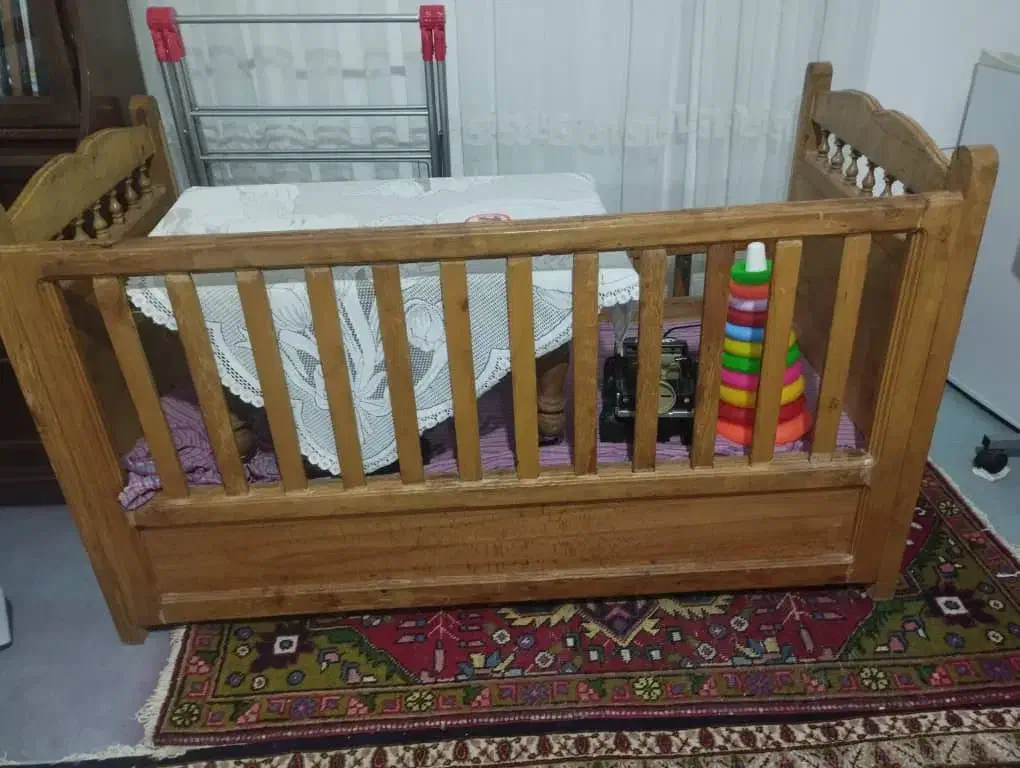 تخت کودک|تخت و صندلی بچه|مهاباد (آذربایجان غربی), |دیوار