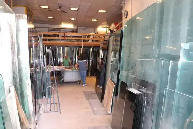 نیازمند کارگر ساده نیروی کار ساده در شیشه بری|استخدام صنعتی، فنی، مهندسی|کرمان, |دیوار