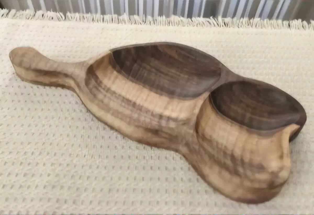 اردو خوری چوبی دست ساز|ظروف سرو و پذیرایی|قم, قلعه کامکار|دیوار