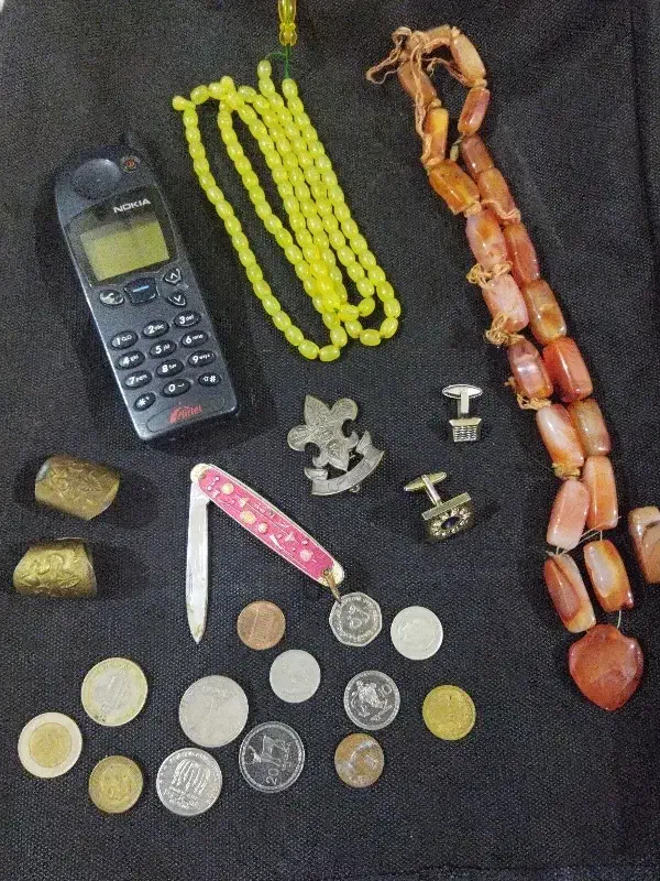 تعدادی اشیا عتیقه قدیمی|کلکسیون اشیاء عتیقه|گلپایگان, |دیوار