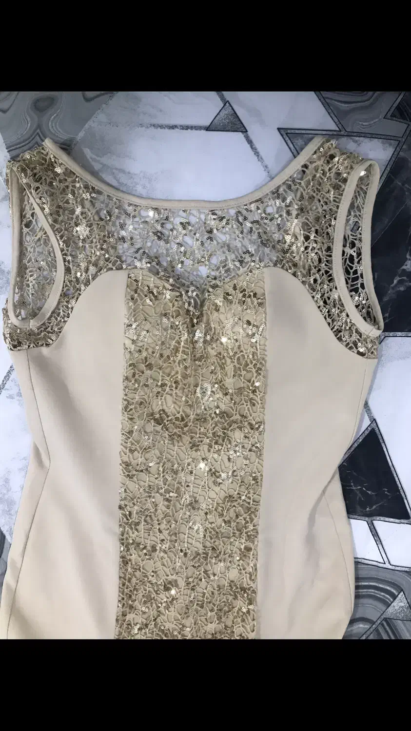 پیراهن مجلسی|لباس|لاهیجان, فیاض|دیوار