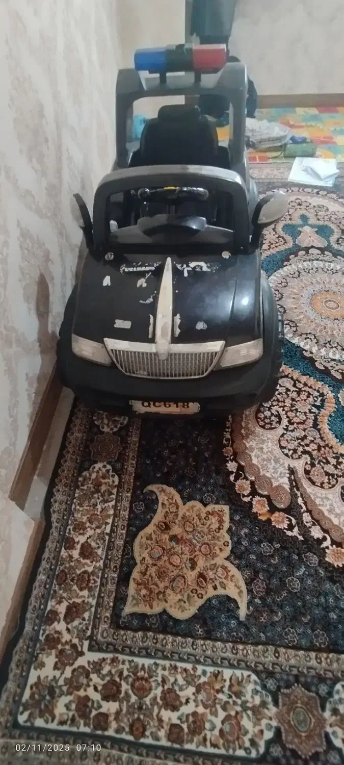 ماشین شارژی زیر قیمت بازار|اسباببازی بچه|کرج, کمالشهر|دیوار