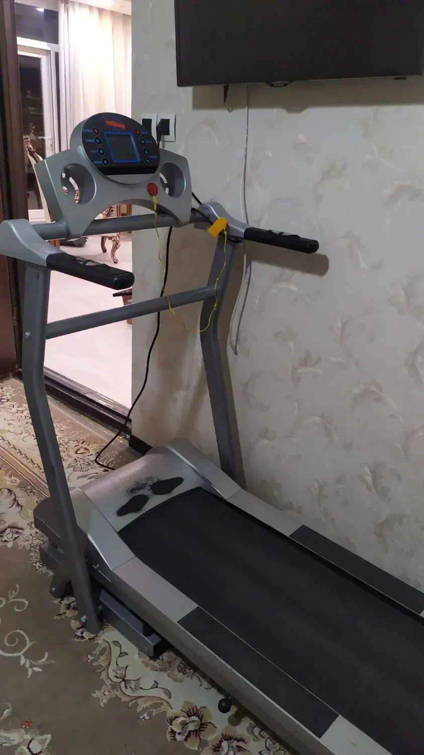 تردمیل خانگی کم کار|تجهیزات ورزشی|تربت‌حیدریه, حسنی بالا|دیوار