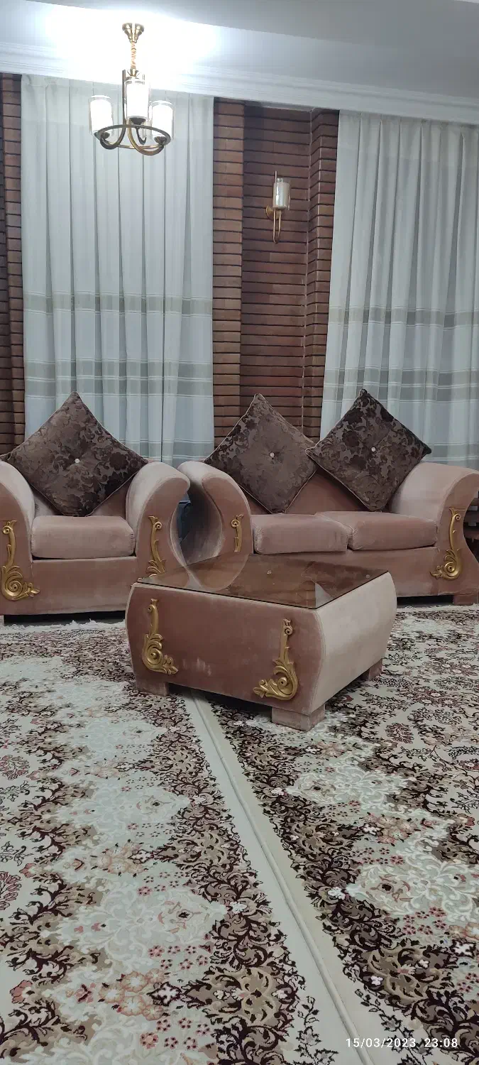 مبل راحتی|مبلمان خانگی و میز عسلی|شاهین‌شهر, دهخدا|دیوار