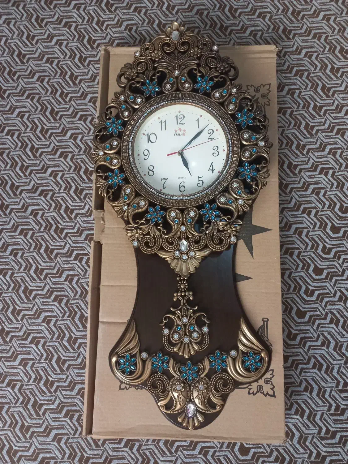 ساعت|ساعت دیواری و تزئینی|بوئین زهرا, |دیوار