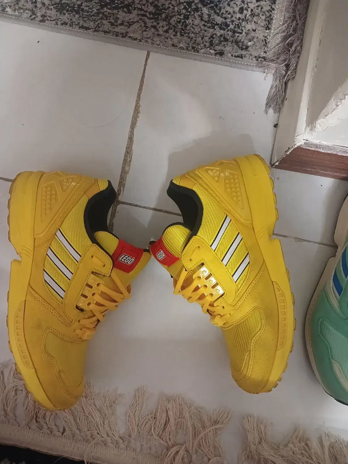 کتونی zx8000 اورجینال ادیداس لگو|کیف، کفش، کمربند|پرند, فاز ۳|دیوار