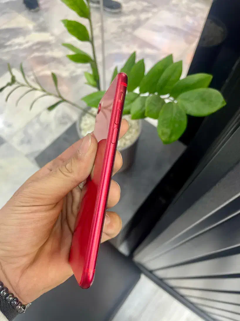 ایفون se 2020|موبایل|اصفهان, جلفا|دیوار