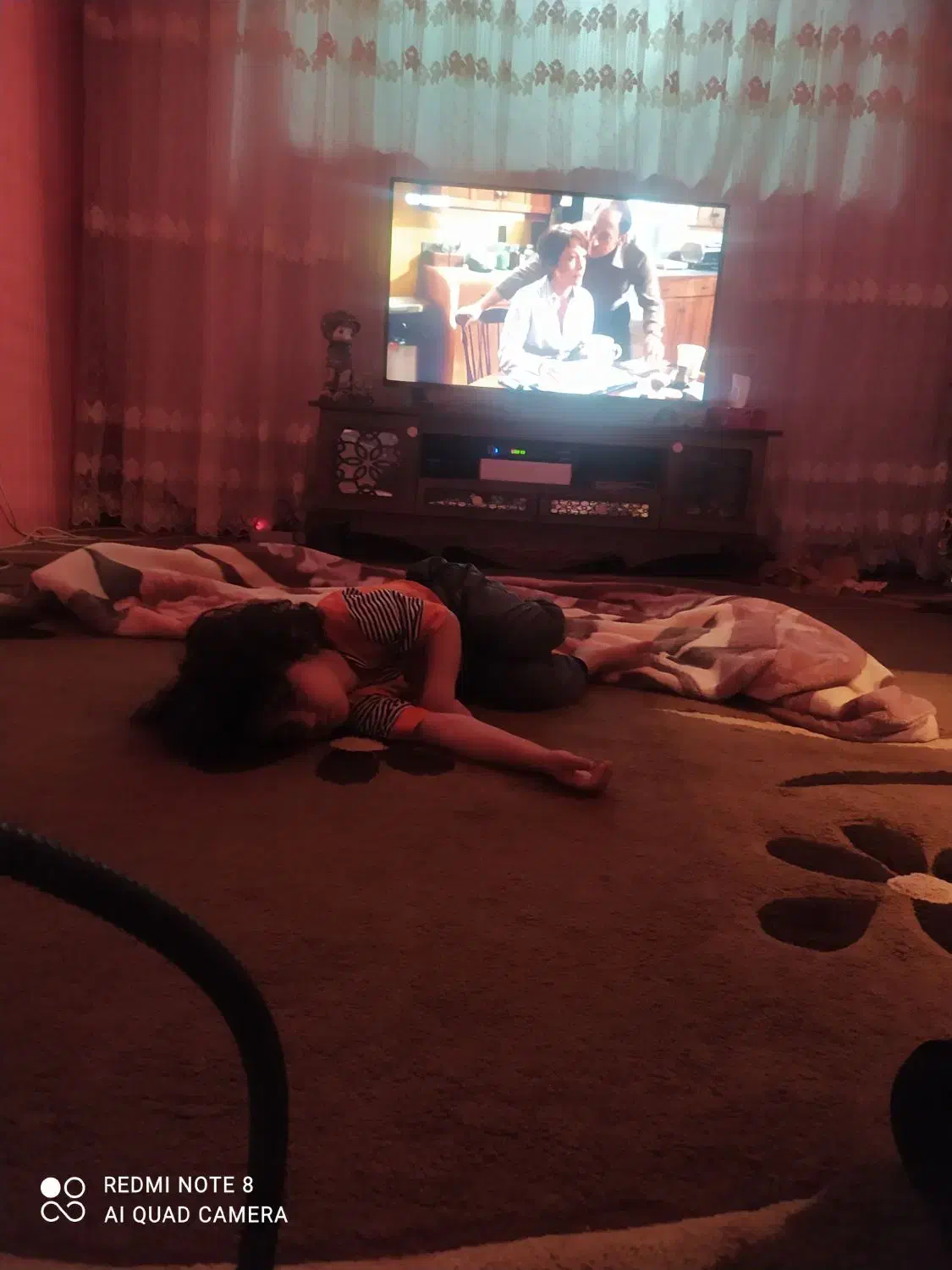 دو عدد گلیم فرش در حد|فرش|سیسخت, |دیوار