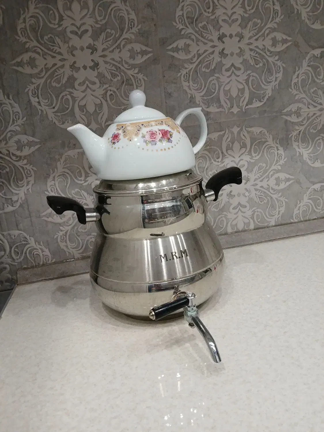 قوری کتری نو یک بار بیشتر استفاده نشده|قوری، کتری، قهوهساز دستی|ملارد, |دیوار