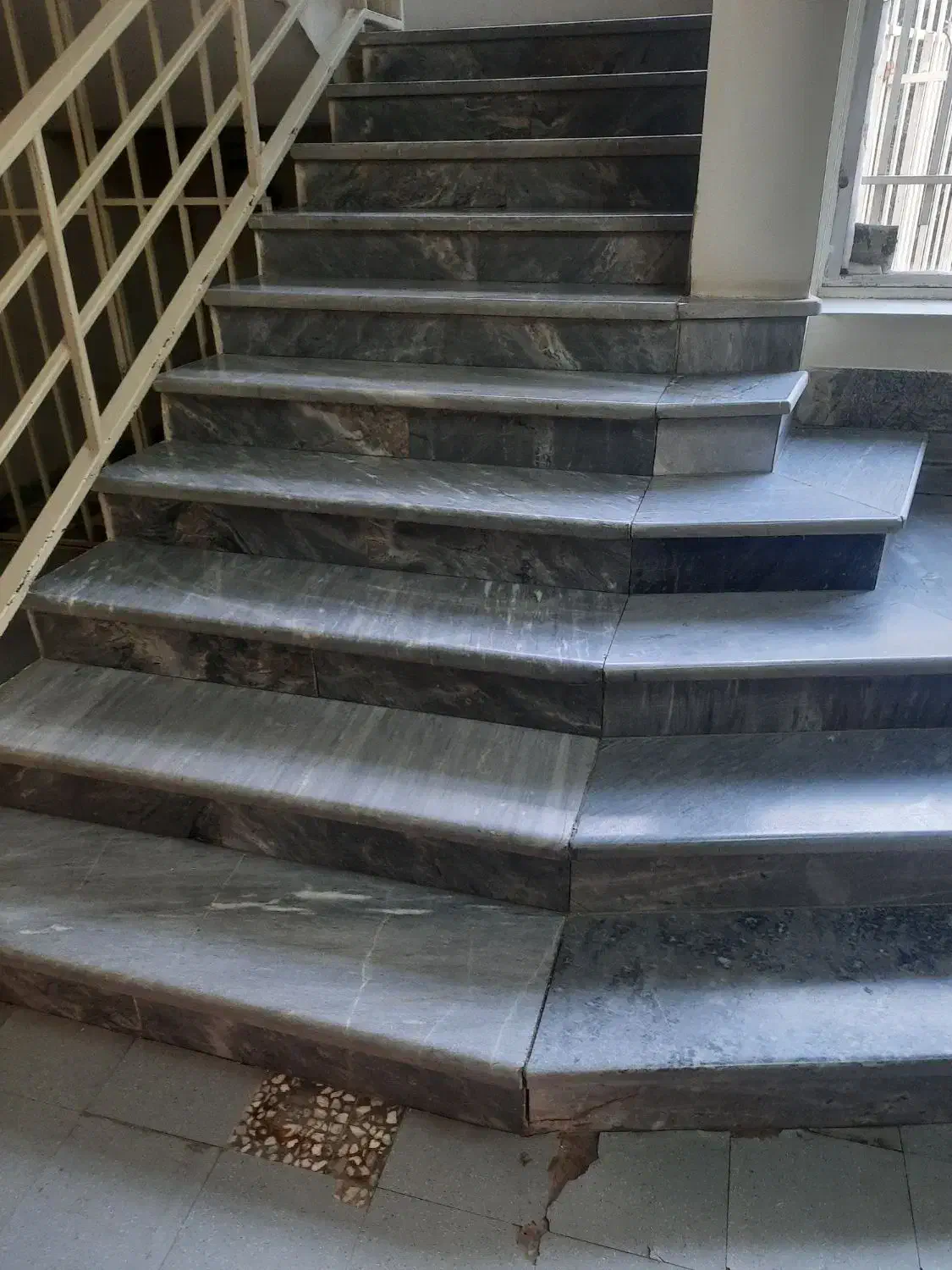 نظافت راه پله و پارکینیک|خدمات نظافت|پاکدشت, پاکدشت (مامازند)|دیوار