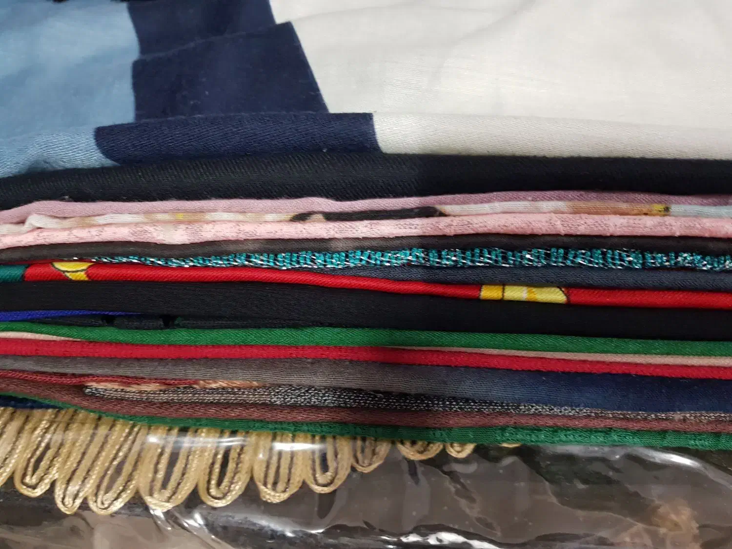 لباس زنانه|لباس|الیگودرز, |دیوار