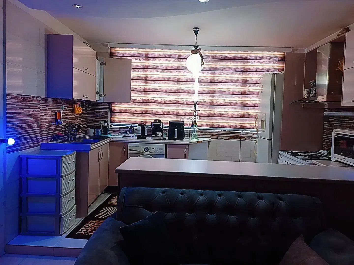 واحد۷۲متری۲خواب.معاوضه با خوردویا نقد|فروش آپارتمان|محمدشهر, کوی بهار|دیوار