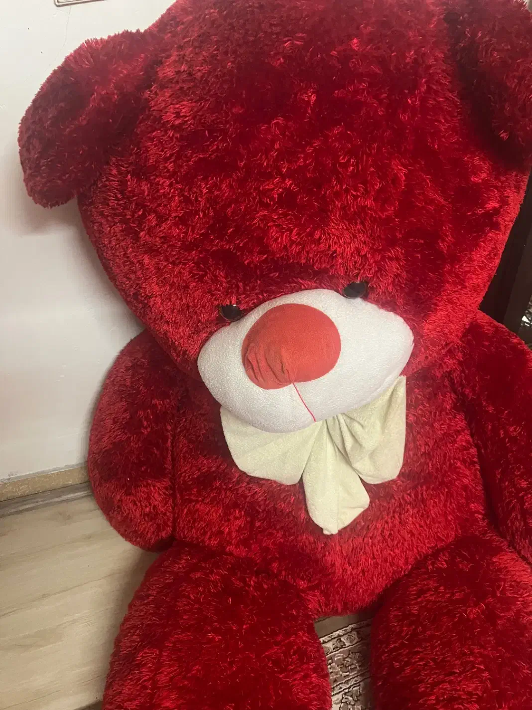 عروسک|اسباب‌‌بازی|دماوند, گیلاوند|دیوار