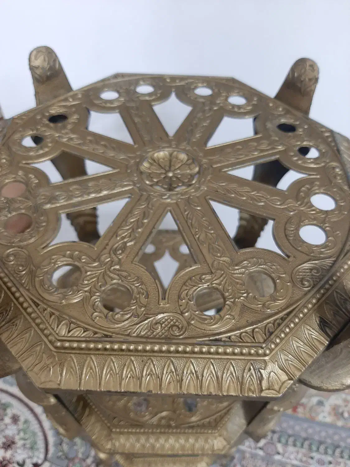 میز تلفن قدیمی شیک ، زیبا و انتیک مناسب دکوری|کلکسیون اشیاء عتیقه|تهران, زنجان جنوبی|دیوار