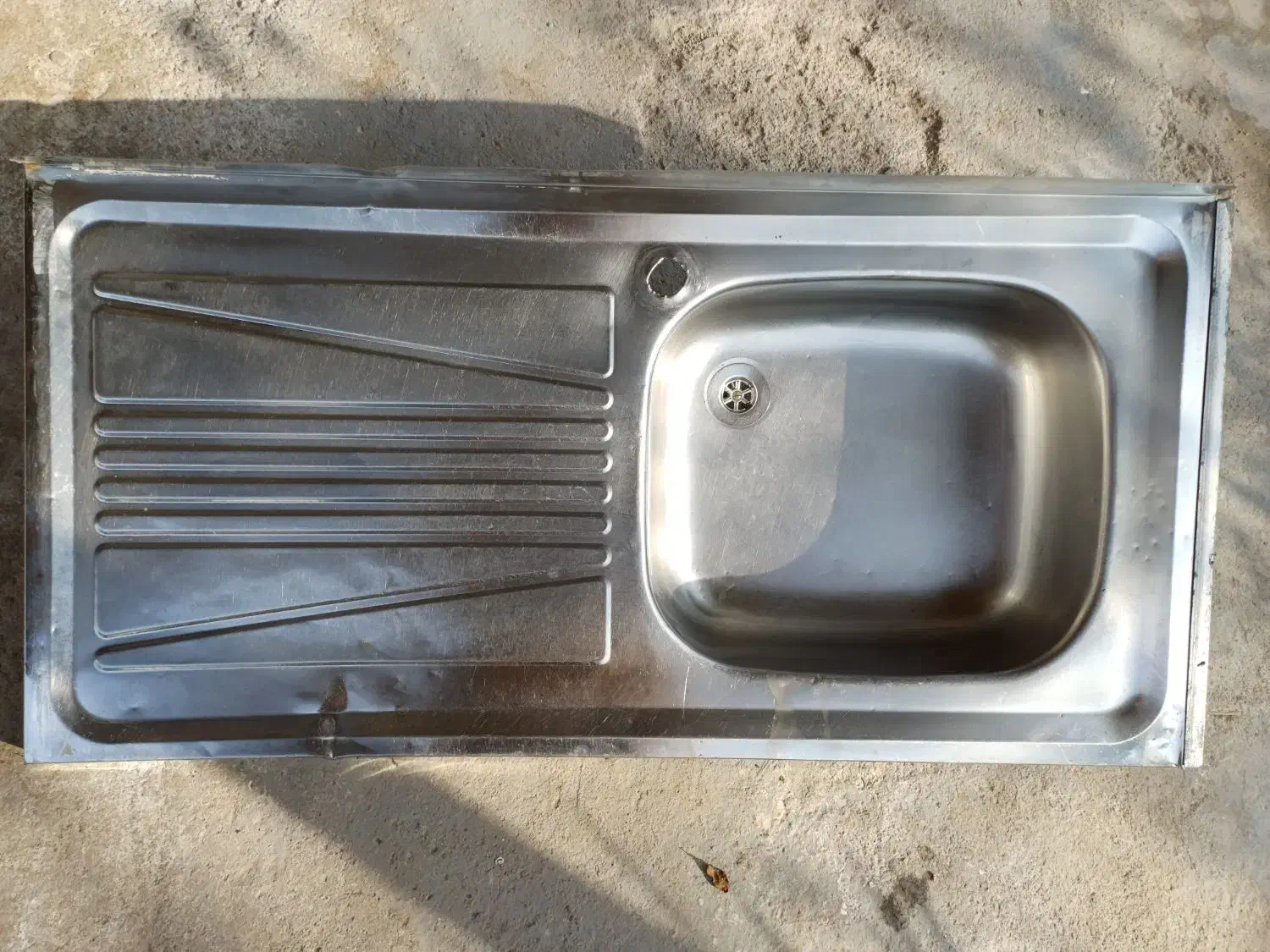 سینک روکار تک لگنه|آب‌چکان و نظم‌دهنده ظروف|آستانه اشرفیه, |دیوار