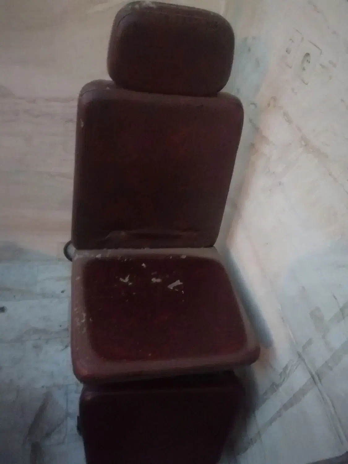 صندلی اصلاح زرشگی|آرایشگاه و سالنهای زیبایی|زنجان, |دیوار