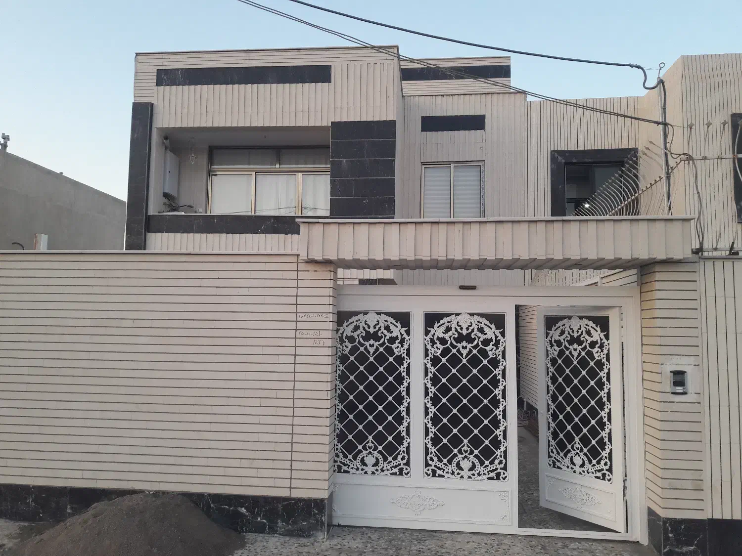 اجاره ساختمان نو ساز با کلیه امکانات|اجارهٔ خانه و ویلا|شاهین‌شهر, شهرک امام رضا|دیوار