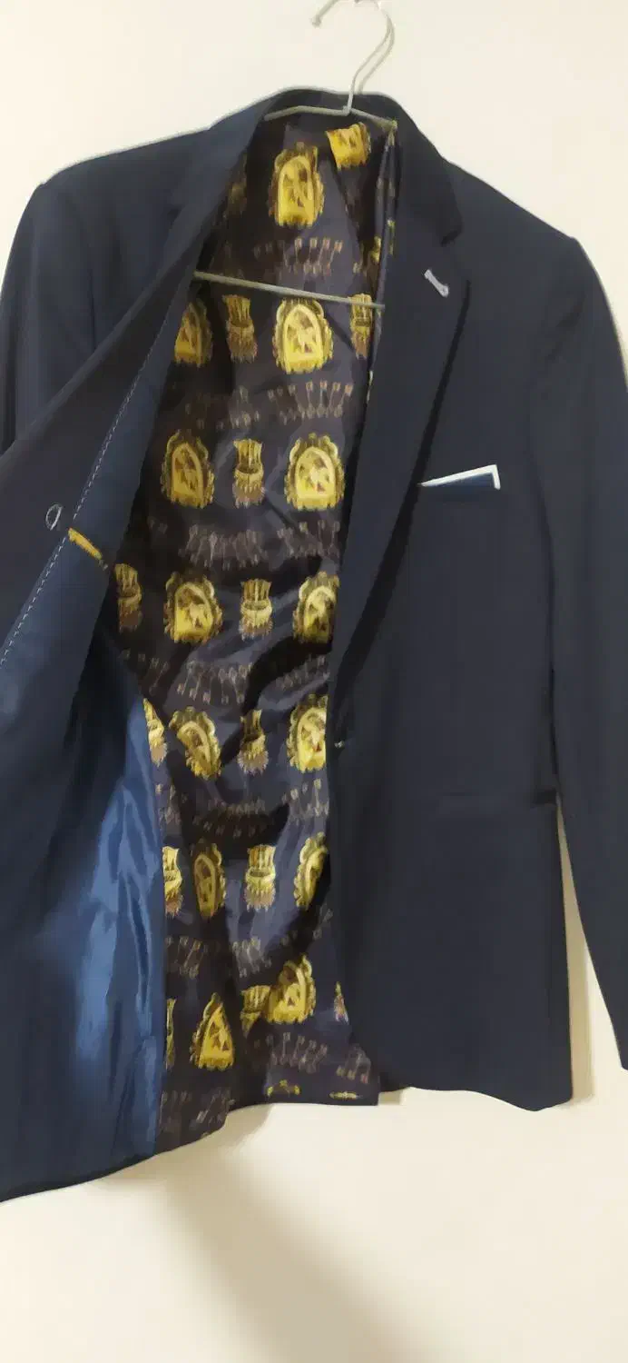 کت تک و کت شلوار|لباس|بومهن, |دیوار