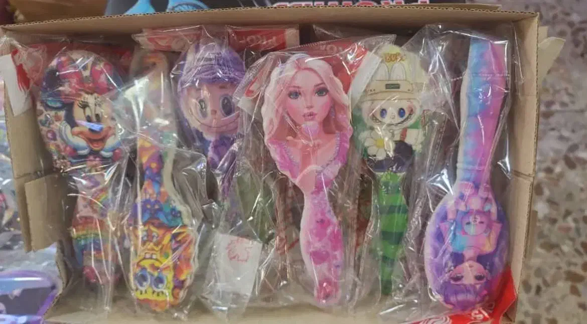 شانه انگشتی دونه ای10هزار جینی 80هزار|آرایشی، بهداشتی، درمانی|جوانرود, |دیوار