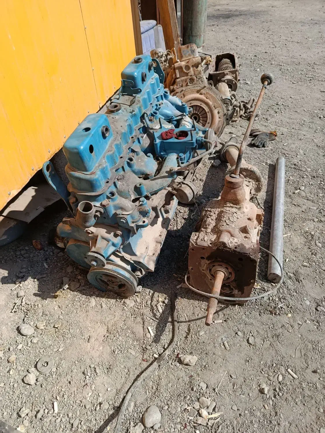 موتور شورلت.موتورنیسان|قطعات یدکی و لوازم جانبی|نجفآباد, شهرک صنعتی نجف آباد|دیوار